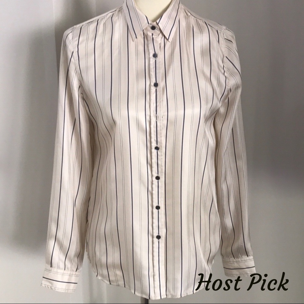 🌟HP🌟Club Monaco Silk Button Down Blouse